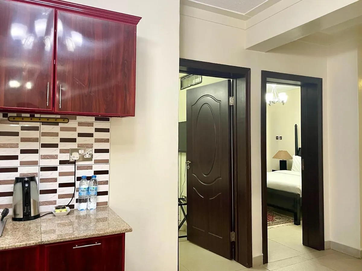 Mackinnon Suites Kampala 3*,