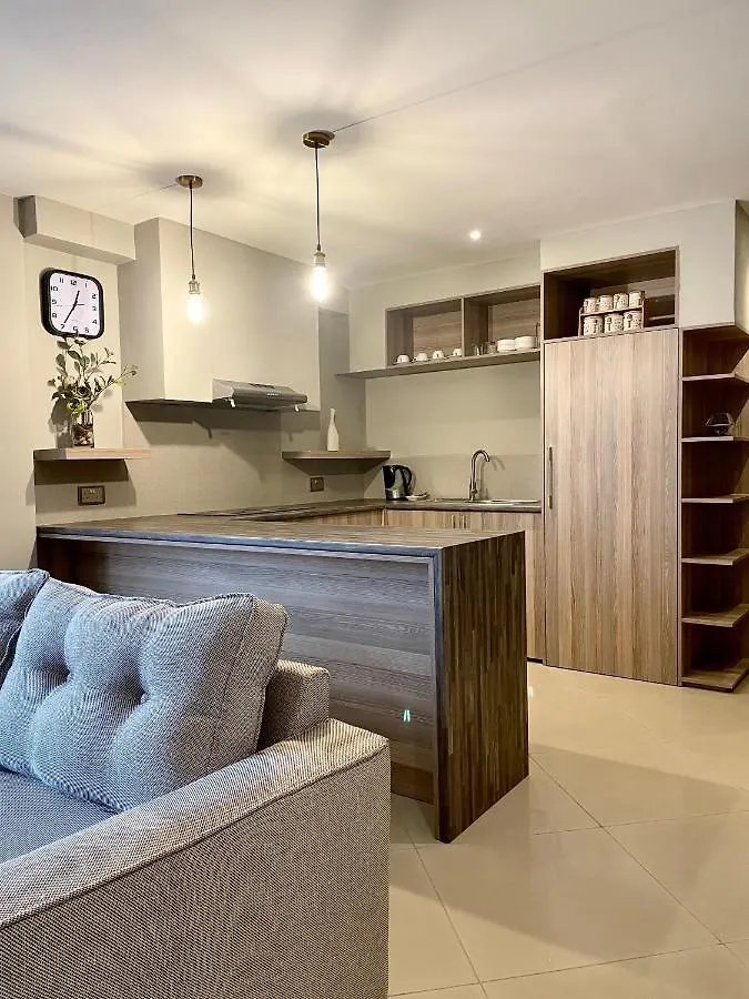 Mackinnon Suites Kampala 3*,